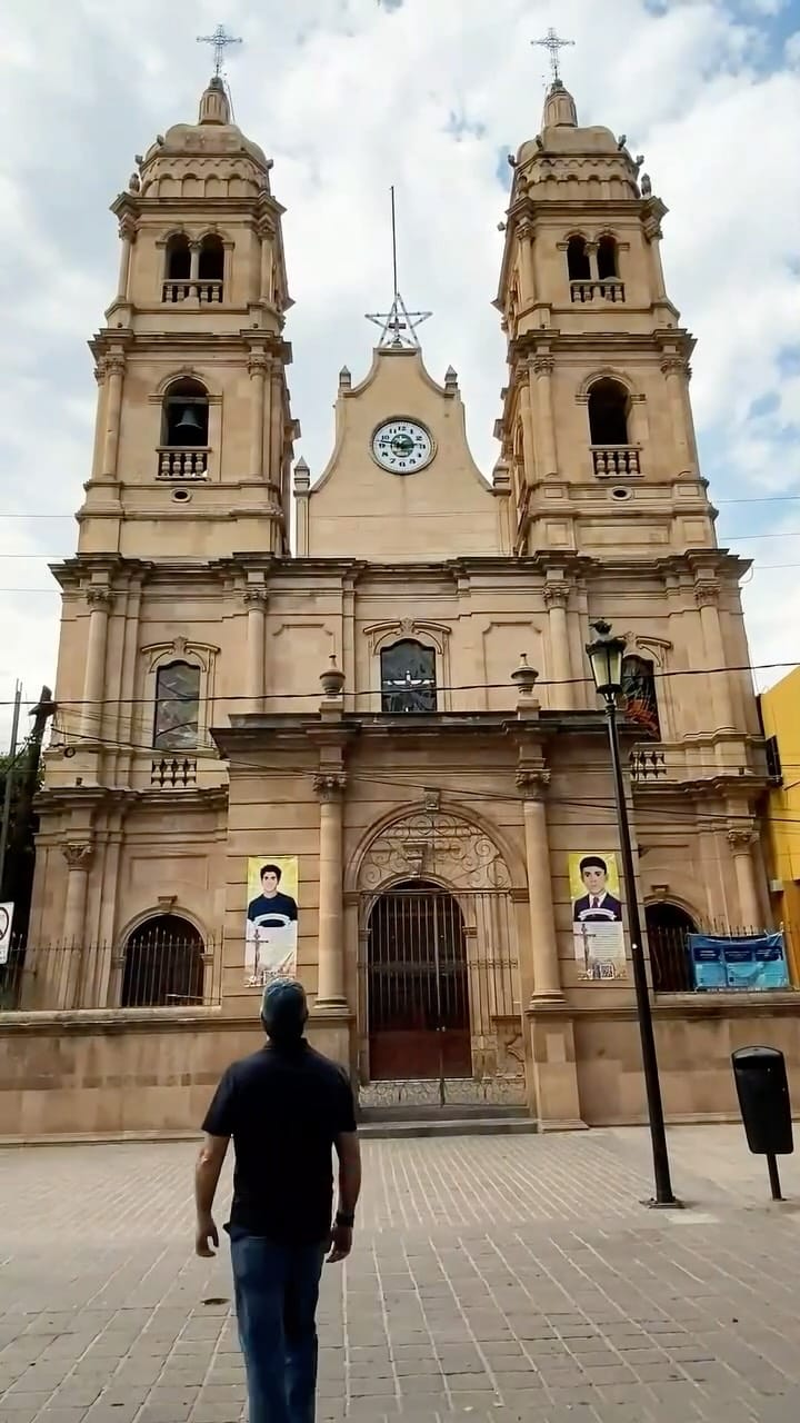 Post 8 by La Tertulia de León 🦁 on Instagram (video)