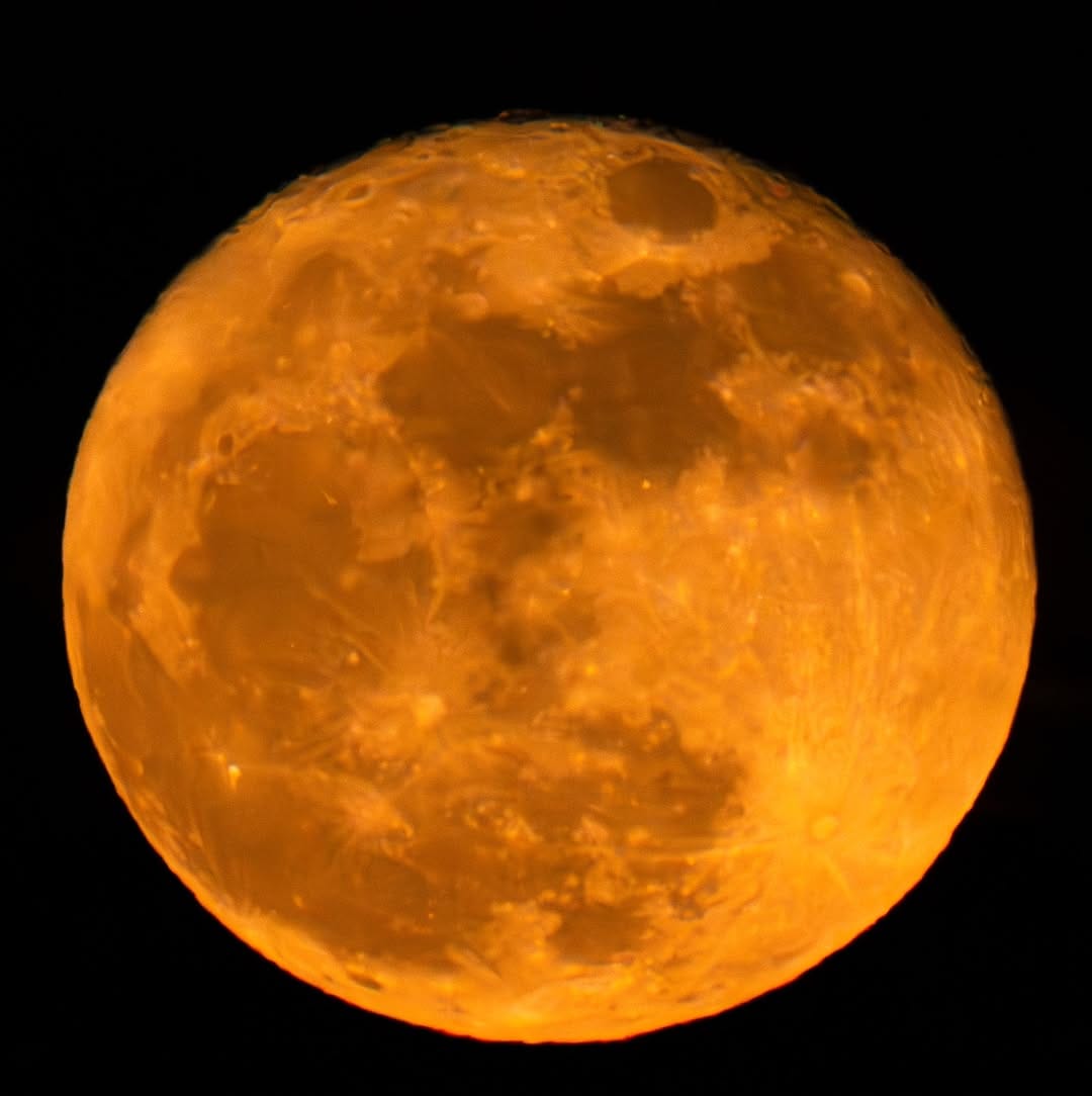 Post 8 by Observatorio astronómico UCM on Instagram (image)