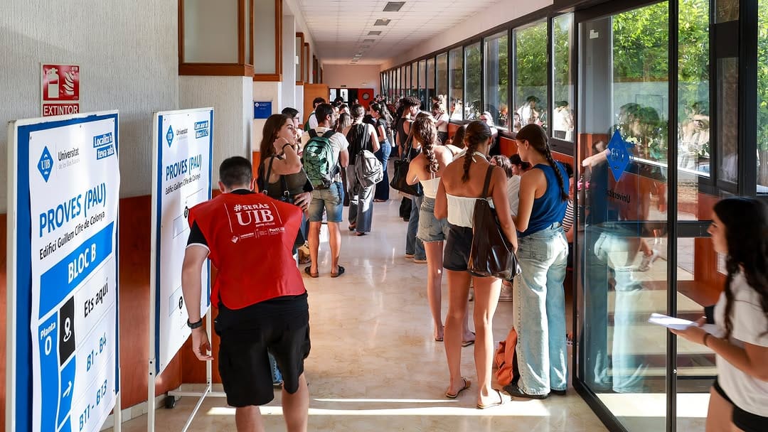 Post 2 by Universitat de les Illes Balears - UIB on Instagram (carousel)