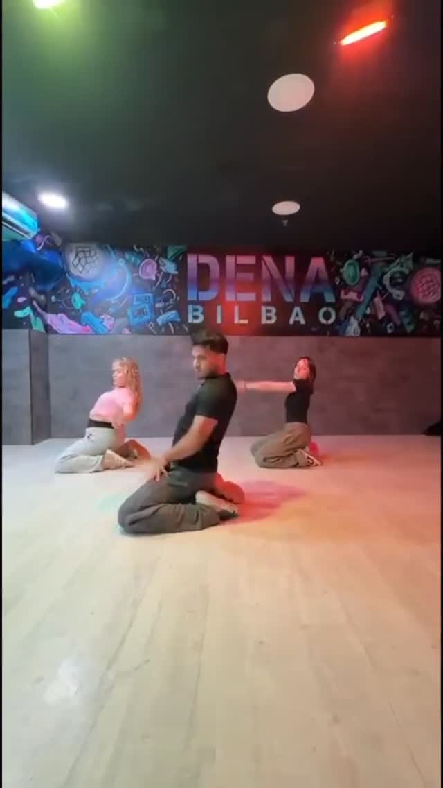 Post 9 by DENA BILBAO on Instagram (video)