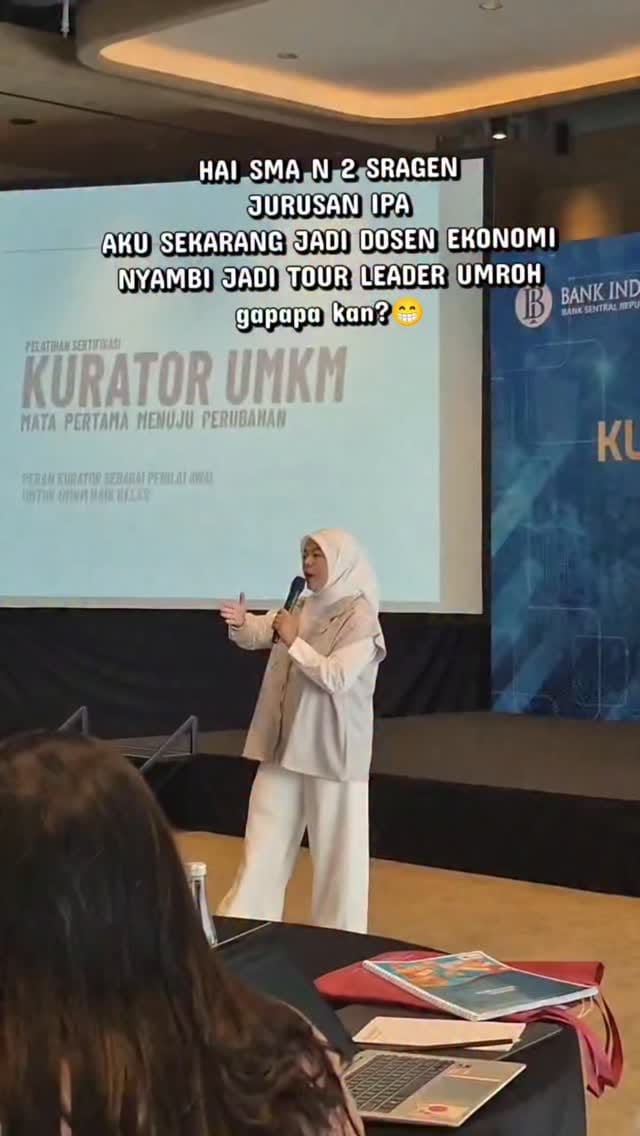 Post 2 by Vivin Zulfa Atina on Instagram (video)