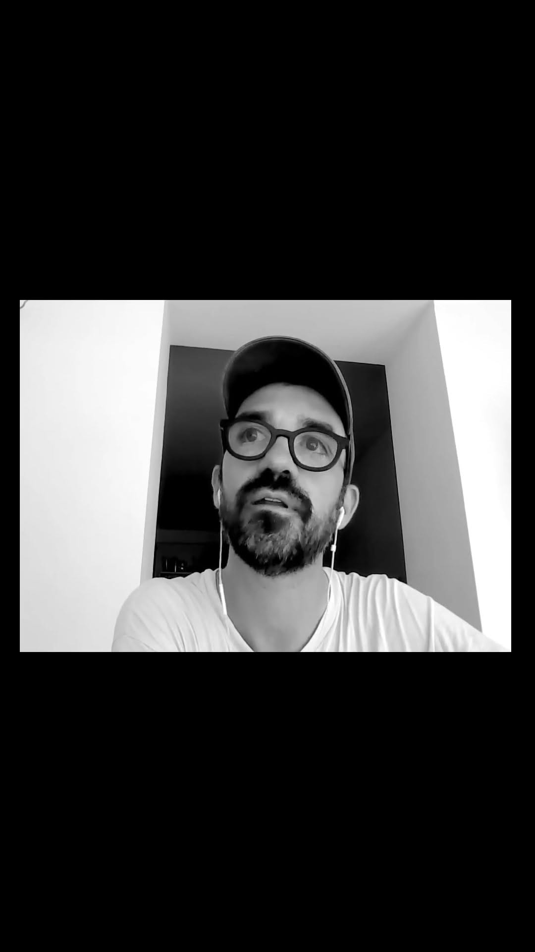 Post 3 by Tim Rodenbröker on Instagram (video)