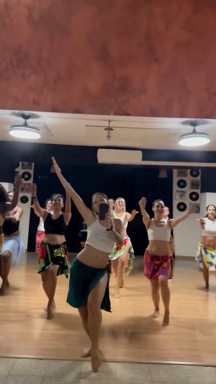 Post 5 by Danza Polinesia ‘Ori Tahiti Barcelona on Instagram (video)