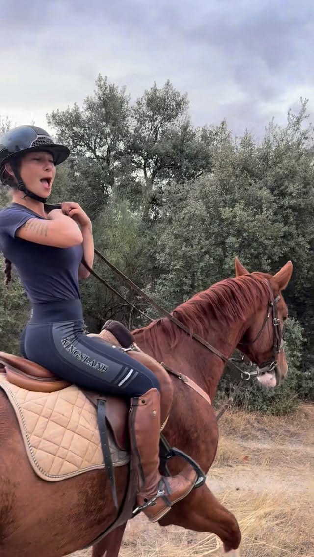 Post 10 by Club Hípico Tramontana on Instagram (video)