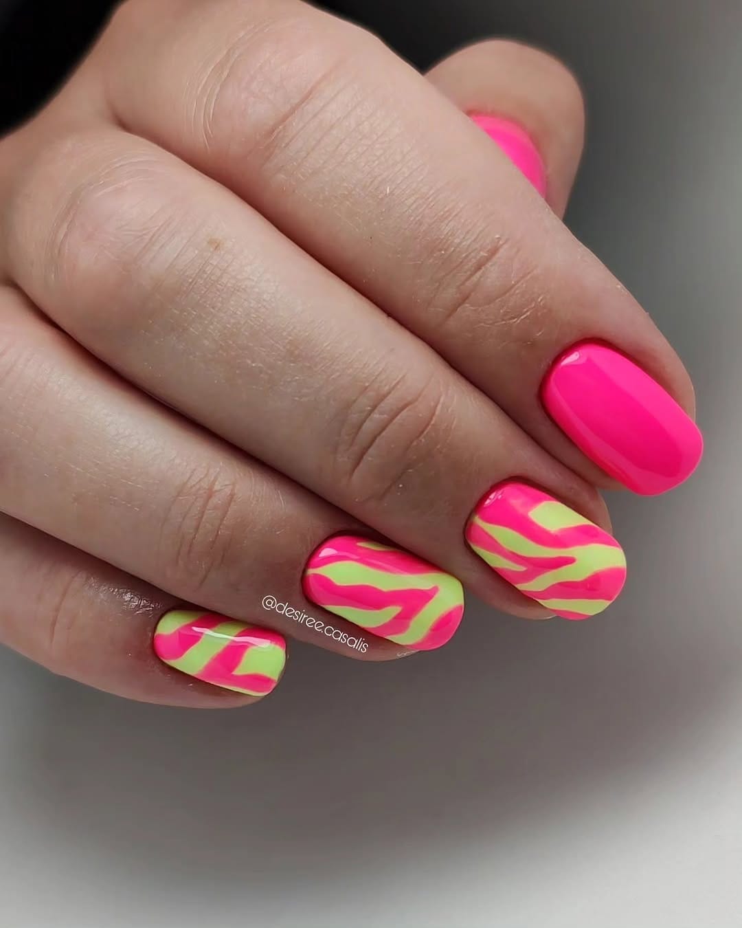 Post 4 by Desirée Casalis - Nail Artist on Instagram (carousel)