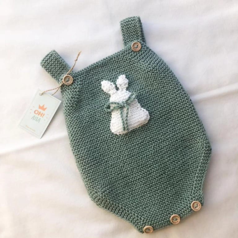 Post 10 by Oh Ana! on Instagram (carousel)