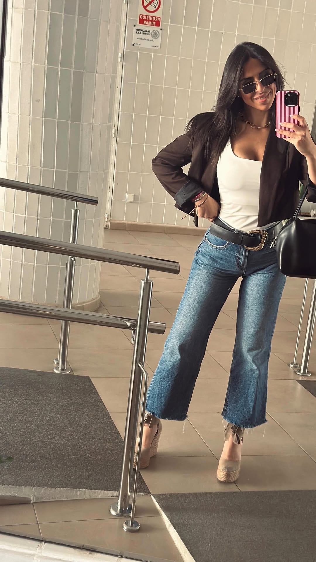 Post 2 by Mara Brand on Instagram (video)