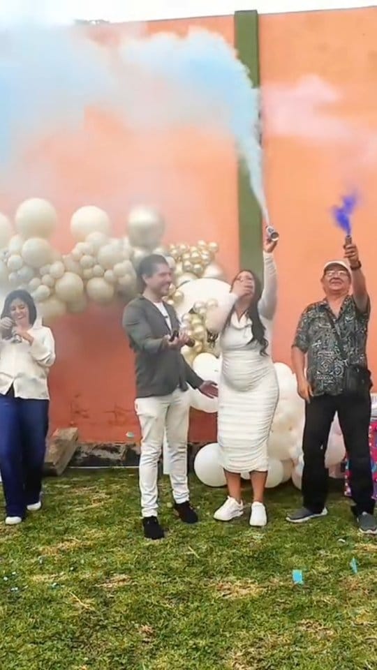 Post 8 by Anna Castañeda on Instagram (video)