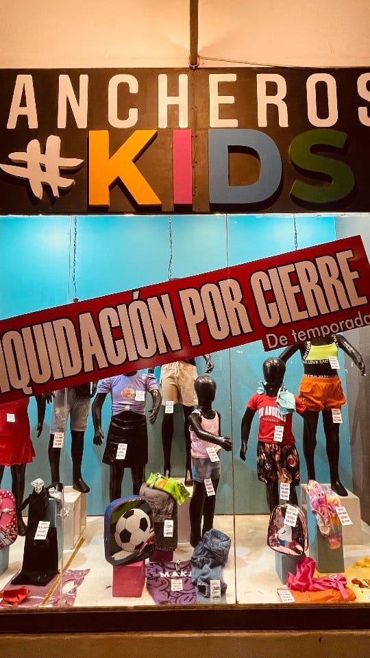 Post 3 by Cele Sanchez on Instagram (video)