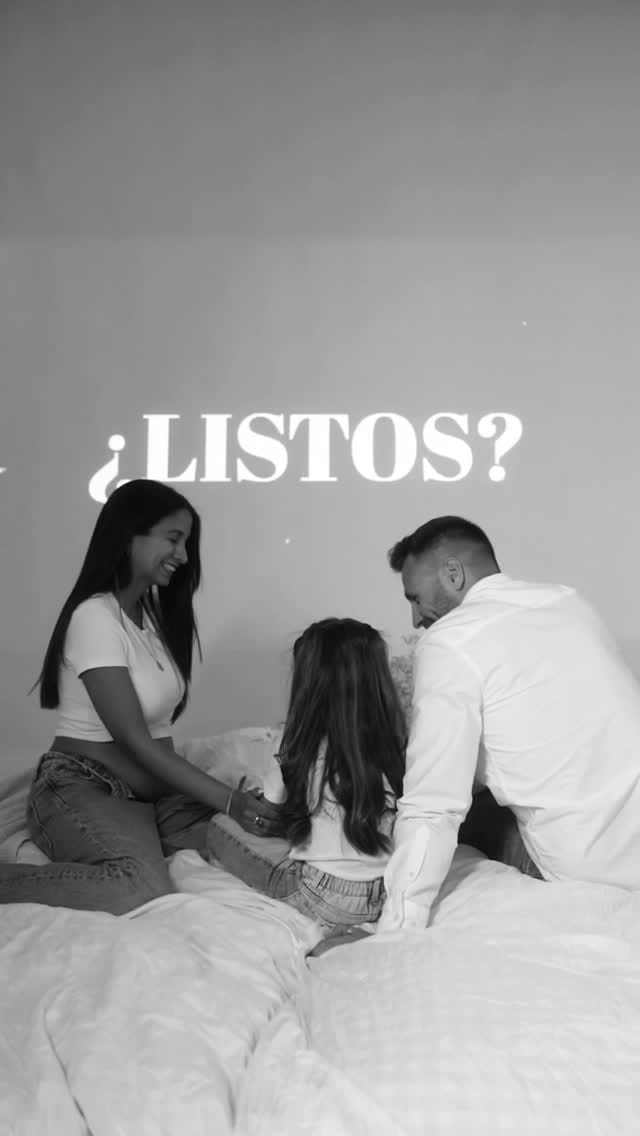 Post 9 by FOTÓGRAFO EMBARAZO y NEWBORN Barcelona on Instagram (video)