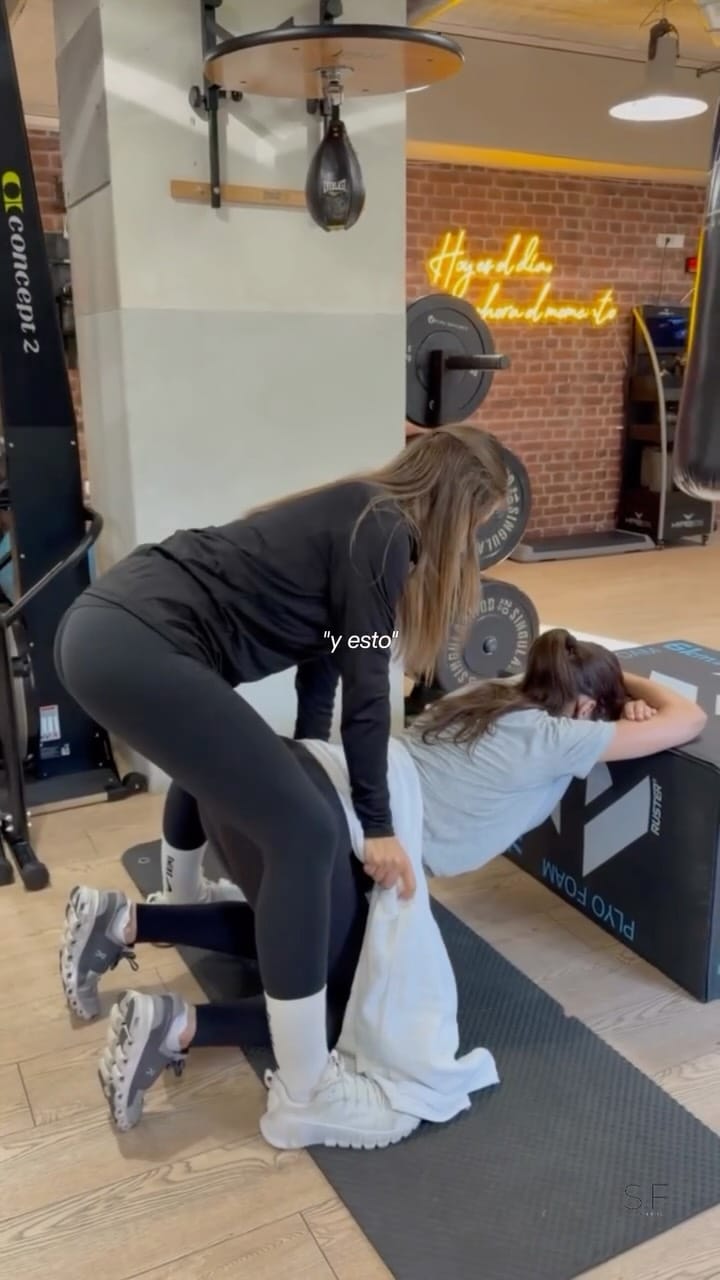 Post 5 by Paloma Calderón | Entrenadora Personal on Instagram (video)