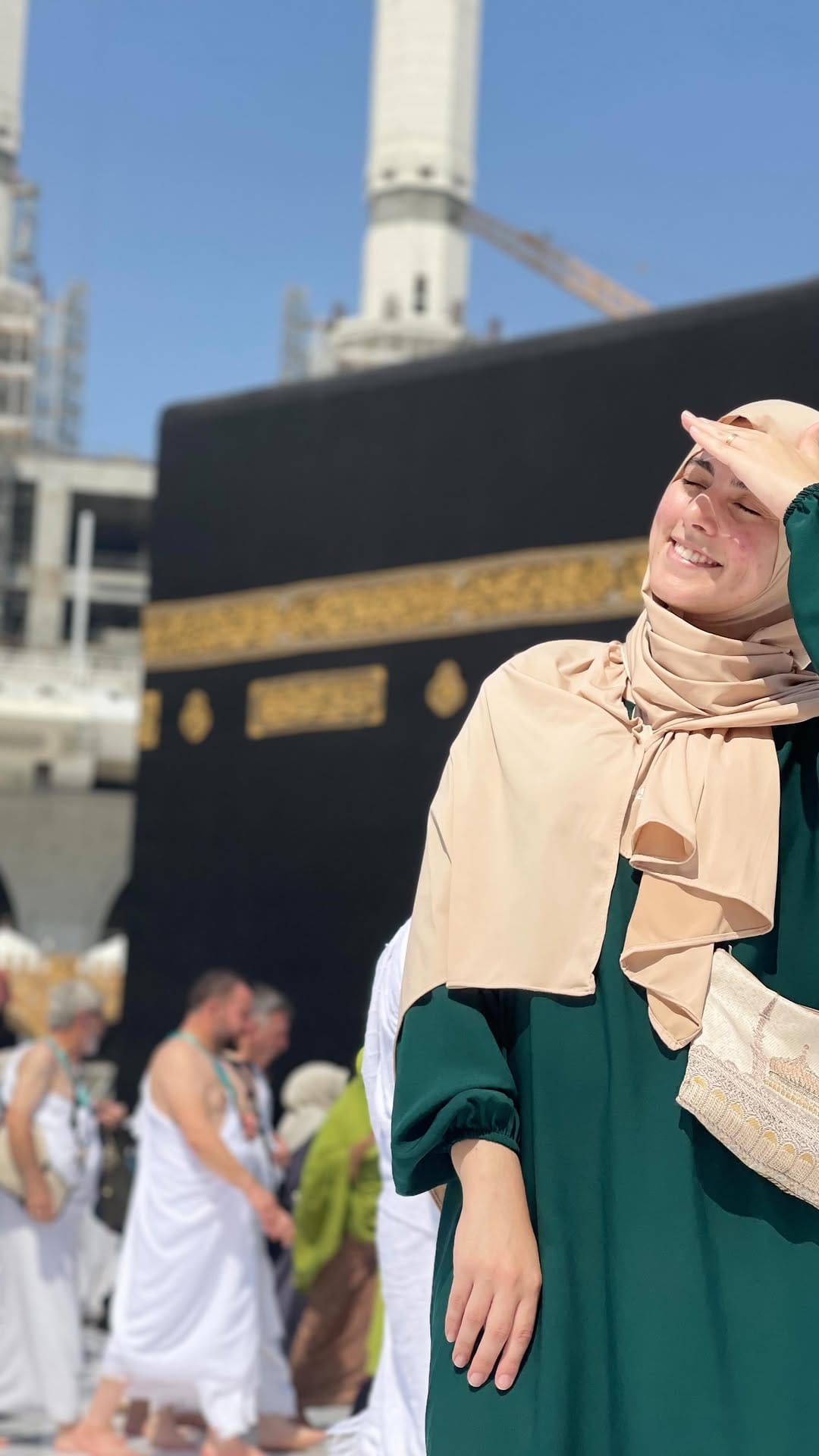 Post 3 by Hanan El Messari on Instagram (video)
