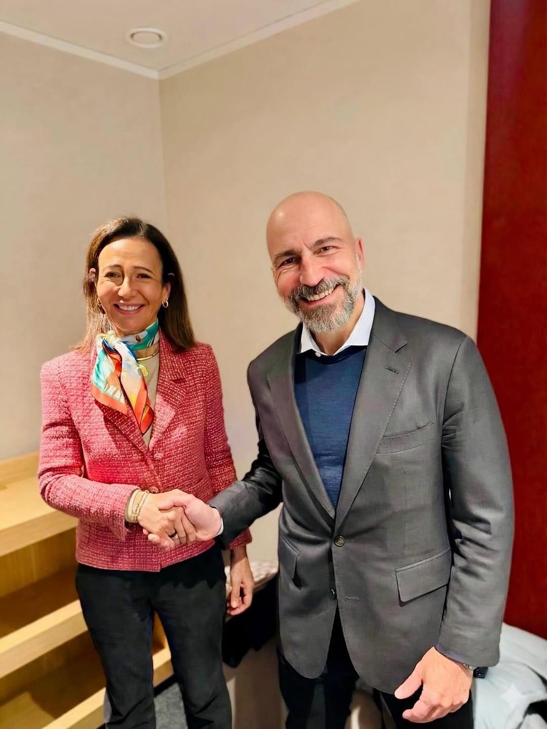 Post 8 by Ana Botín on Instagram (image)