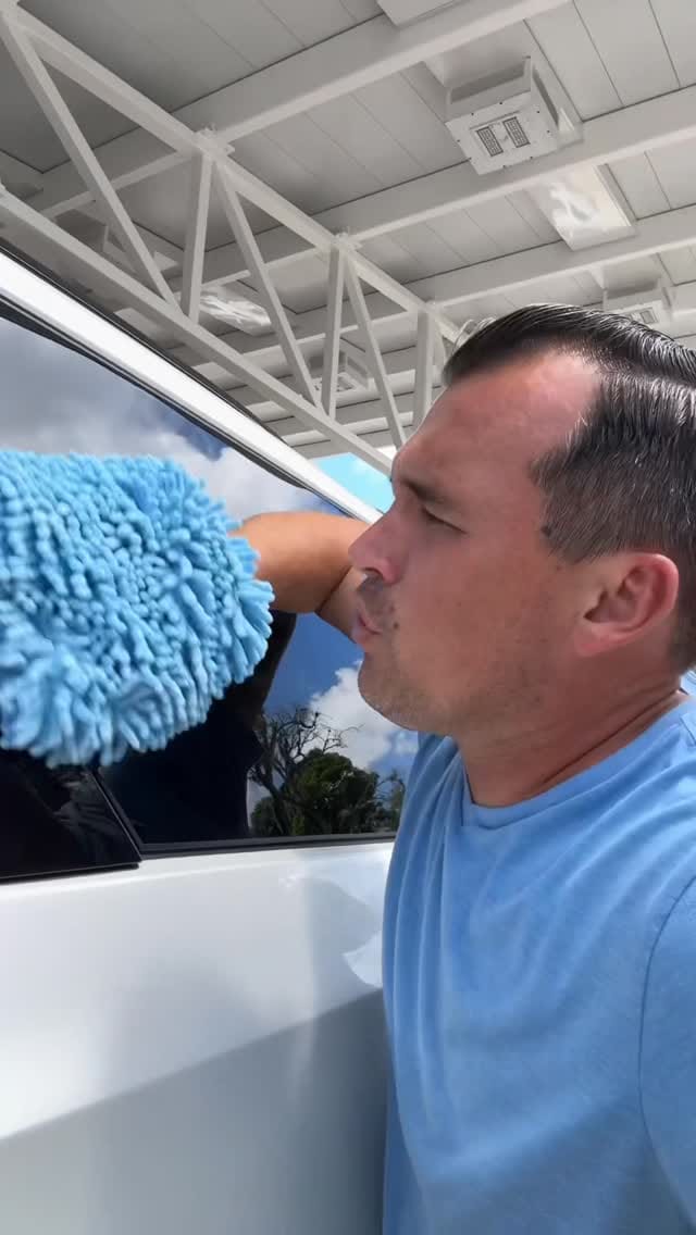 Post 10 by Joey Foo on Instagram (video)