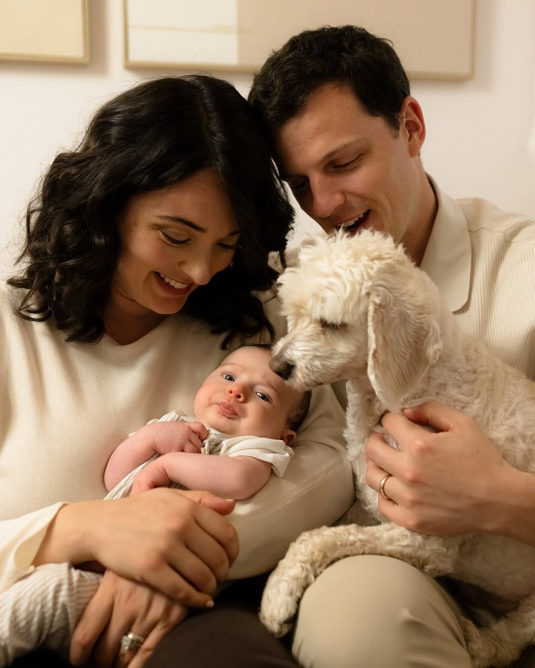 Post 1 by Fotógrafa Embarazo Barcelona | Maternity Photographer on Instagram (carousel)