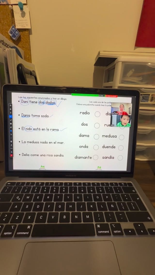 Post 5 by Miss Kary Medina 🍎✏️📖 on Instagram (video)