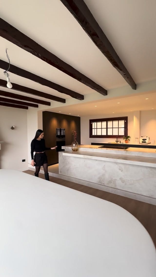 Post 5 by Vacation Rental Design on Instagram (video)