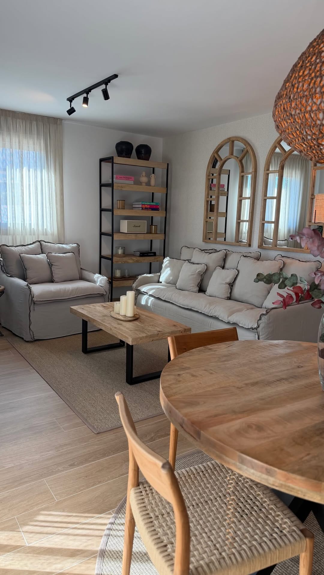 Post 1 by NOBLE INTERIORISMO on Instagram (video)