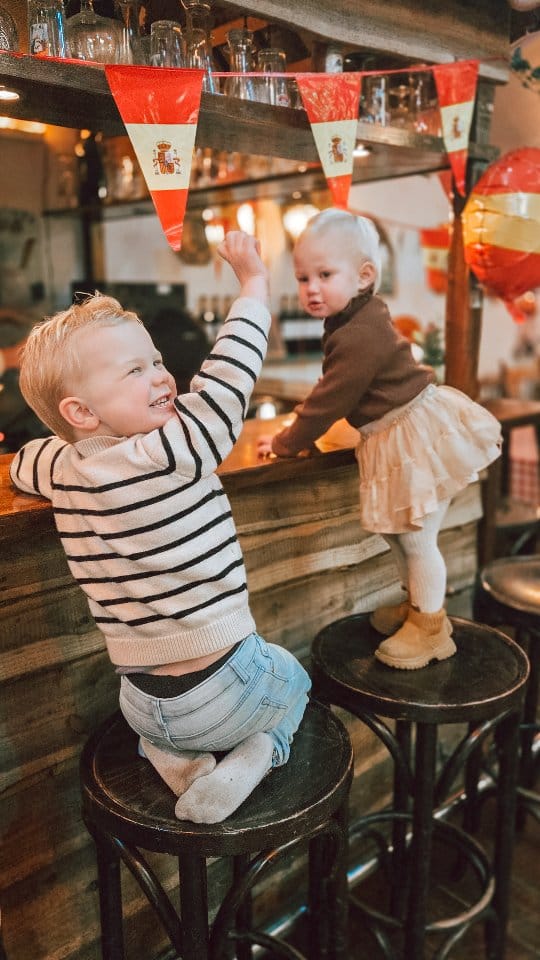 Post 7 by Arianne Van Asselt on Instagram (video)
