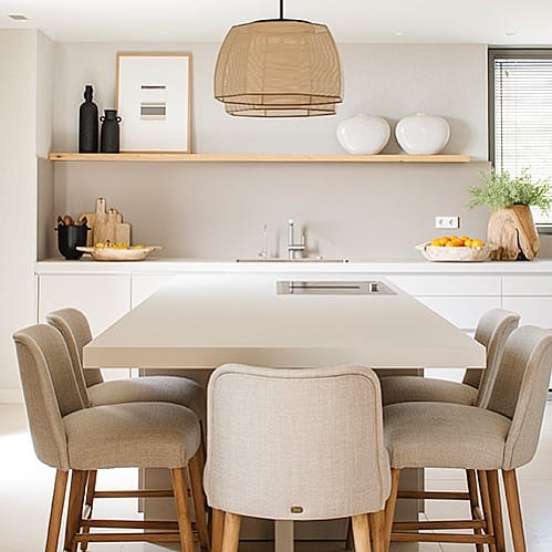 Post 6 by Marta Tobella on Instagram (image)
