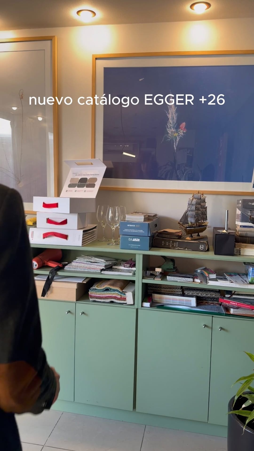 Post 4 by Lucia Moore on Instagram (video)