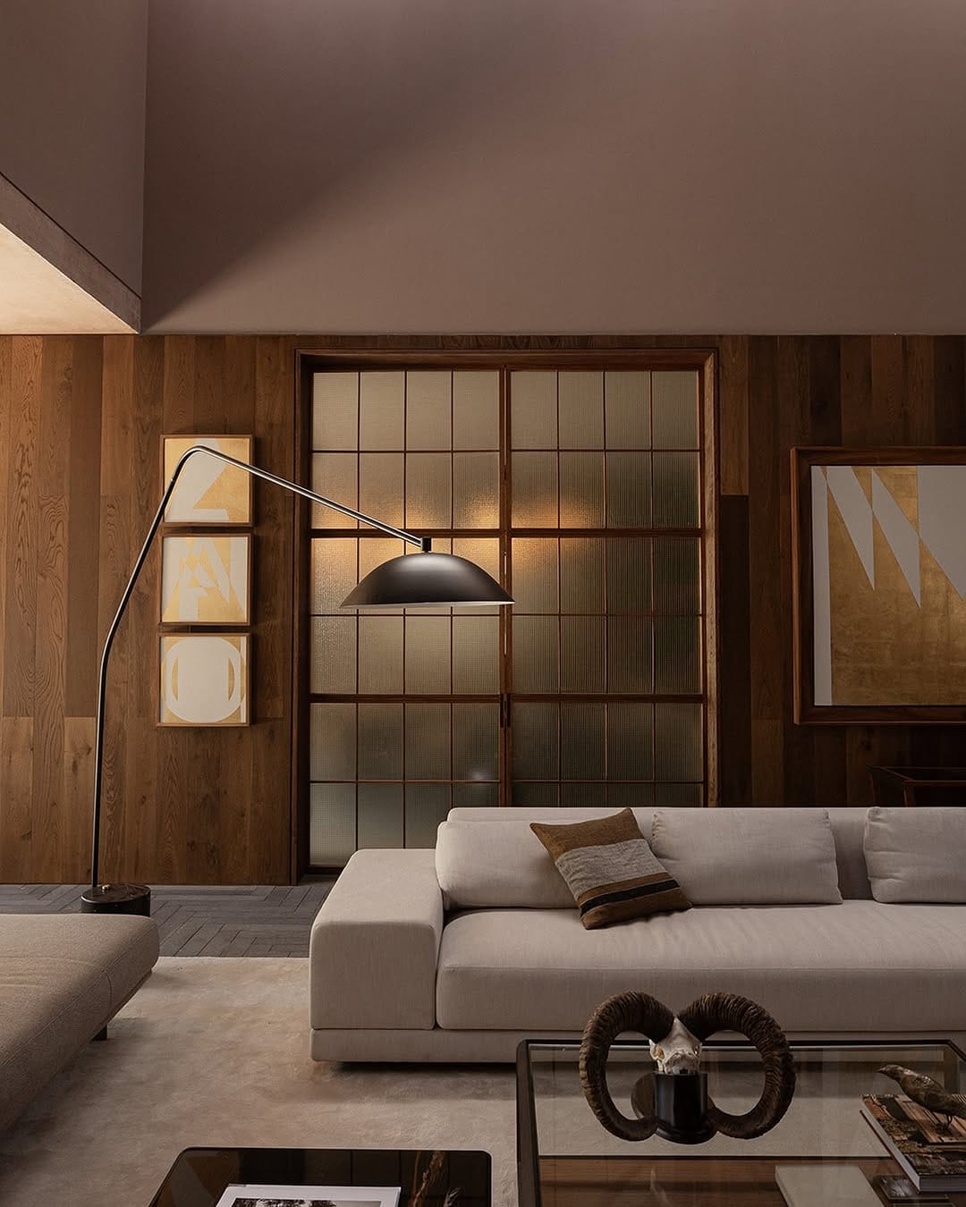 Post 10 by CENTRAL on Instagram (image)