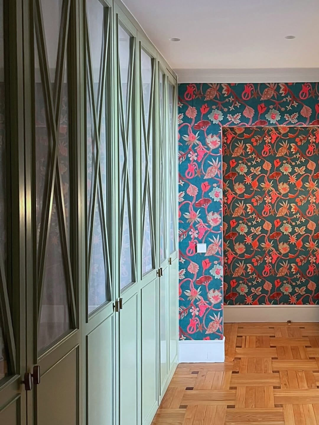 Post 5 by Mangi Buitron Interiorismo on Instagram (carousel)