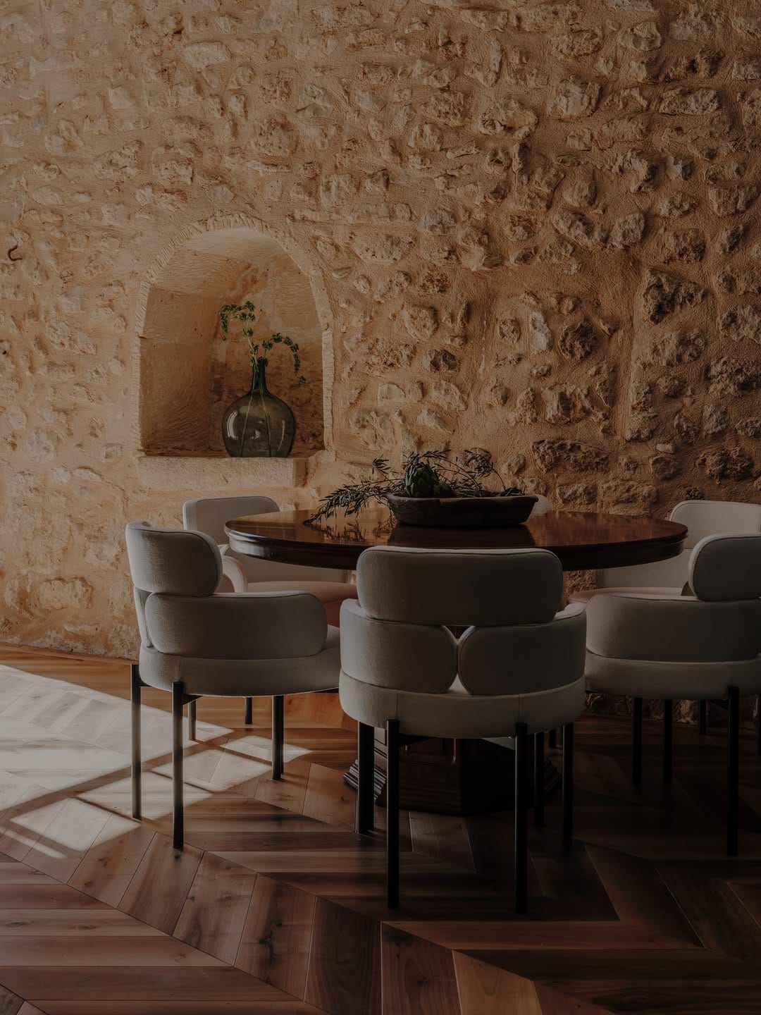 Post 4 by QUADRATMETA STUDIO on Instagram (carousel)