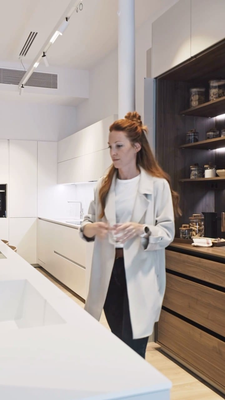 Post 2 by Cocinas Santos Donosti on Instagram (video)