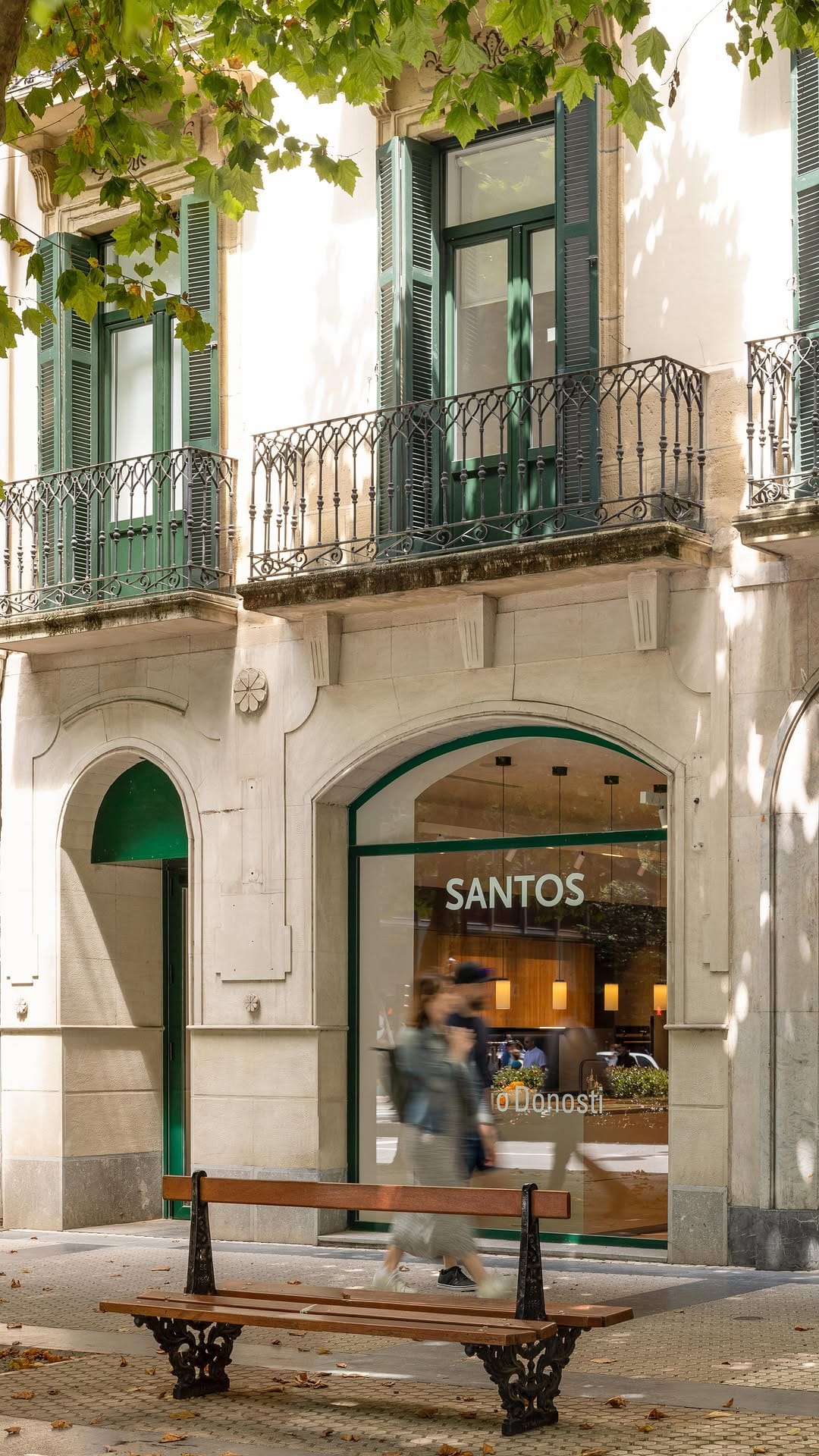Post 9 by Cocinas Santos Donosti on Instagram (video)