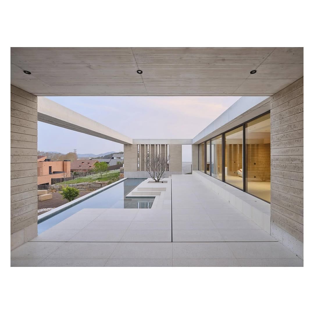 Post 2 by Atheleia Arquitectura ® on Instagram (carousel)
