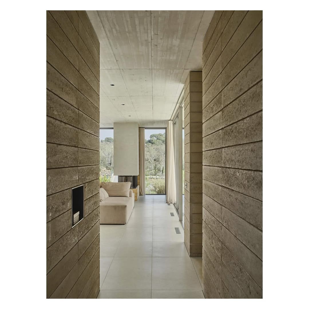 Post 5 by Atheleia Arquitectura ® on Instagram (carousel)