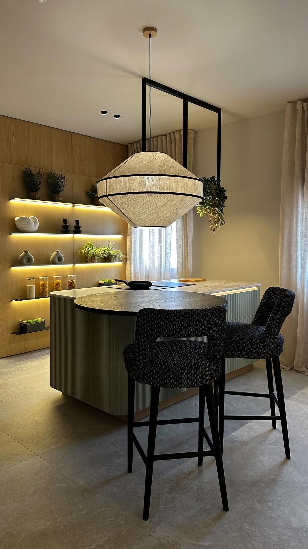 Post 5 by Interior Designer - Maria Glazunova on Instagram (video)