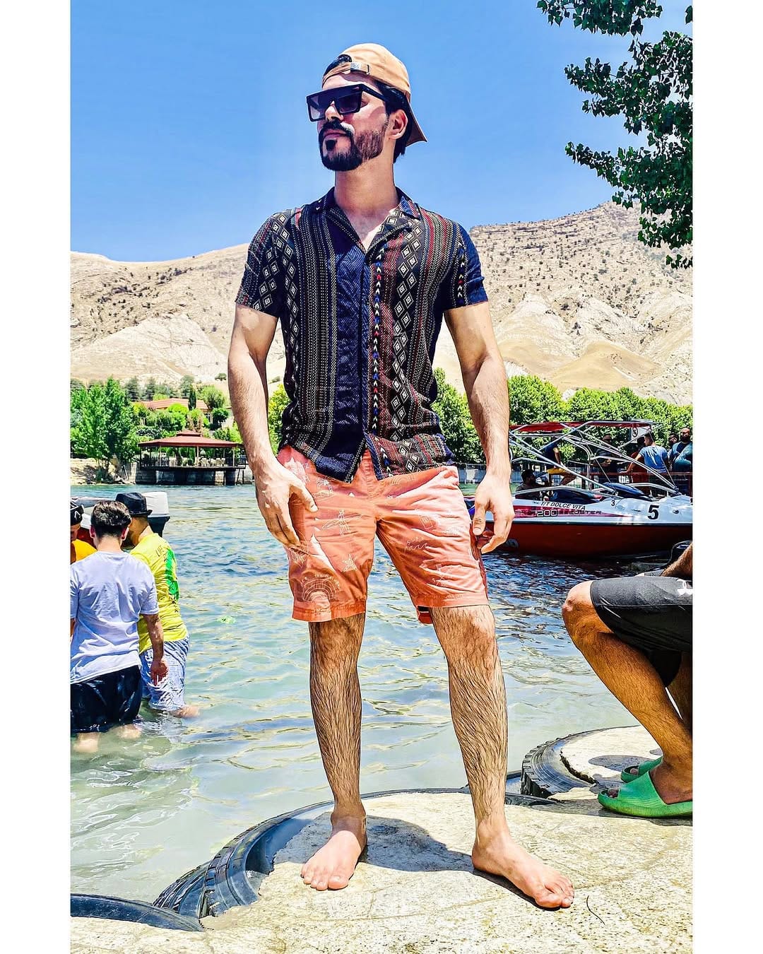 Post 7 by 🔰zαιη αℓ ƒαιѕαℓ️️🔰 on Instagram (carousel)