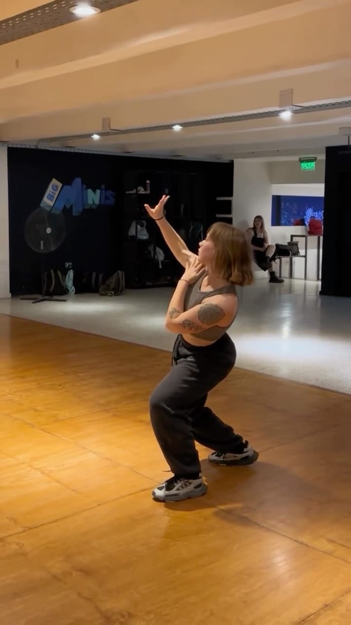 Post 6 by Candelaria Gómez on Instagram (video)