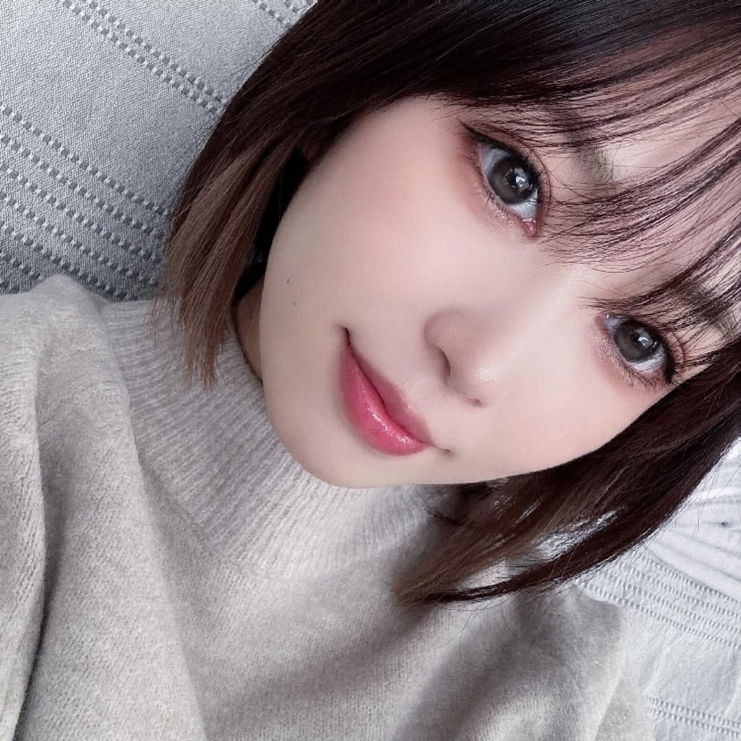 Post 7 by 水城 百合@Leicester on Instagram (carousel)