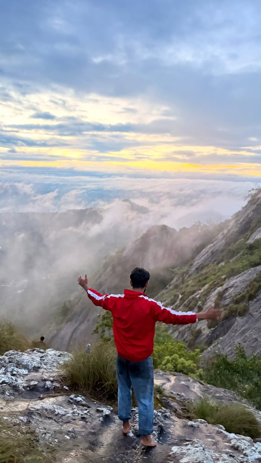 Post 1 by ArShu on Instagram (video)
