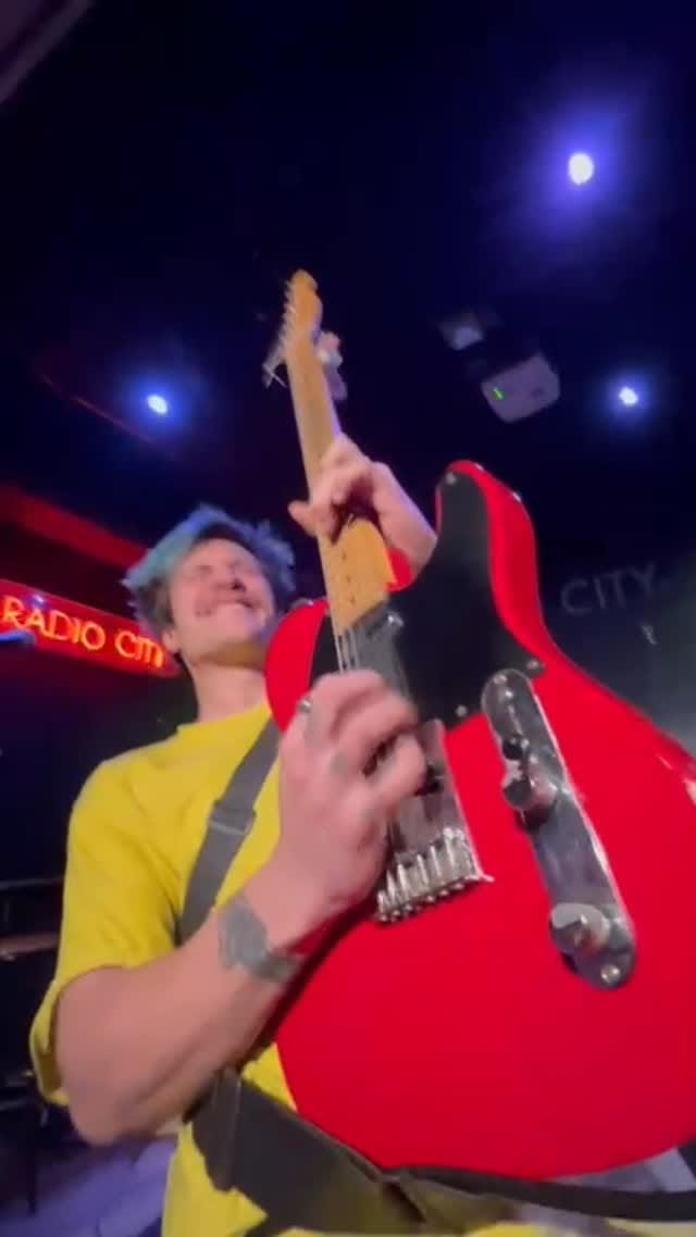 Post 2 by Fermin Sisti • Cantante | Guitarrista • FERNETO on Instagram (video)