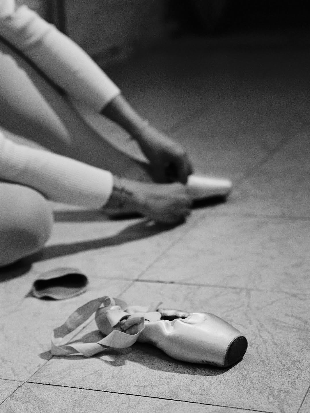 Post 3 by La Bailarina Imperfecta on Instagram (carousel)