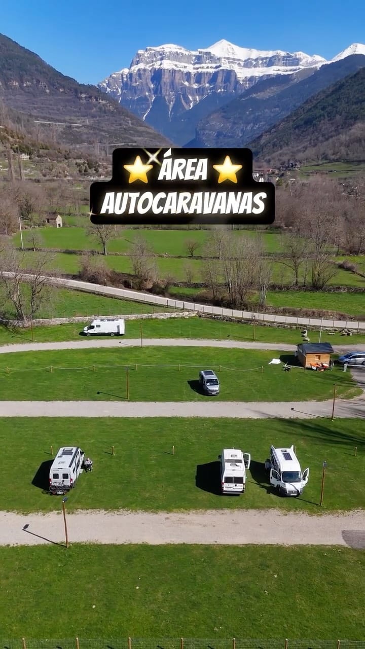 Post 9 by Furgocaris | Camper | Rutas | Camping on Instagram (video)