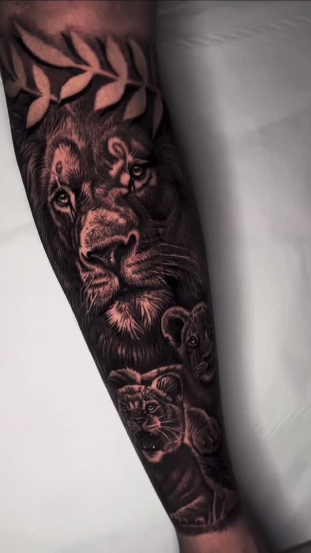 Post 6 by ➖TATTOO.ARTIST➖ on Instagram (video)