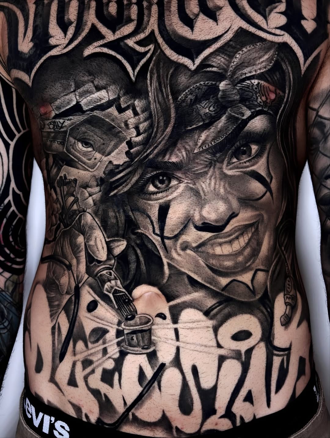 Post 9 by ➖TATTOO.ARTIST➖ on Instagram (carousel)