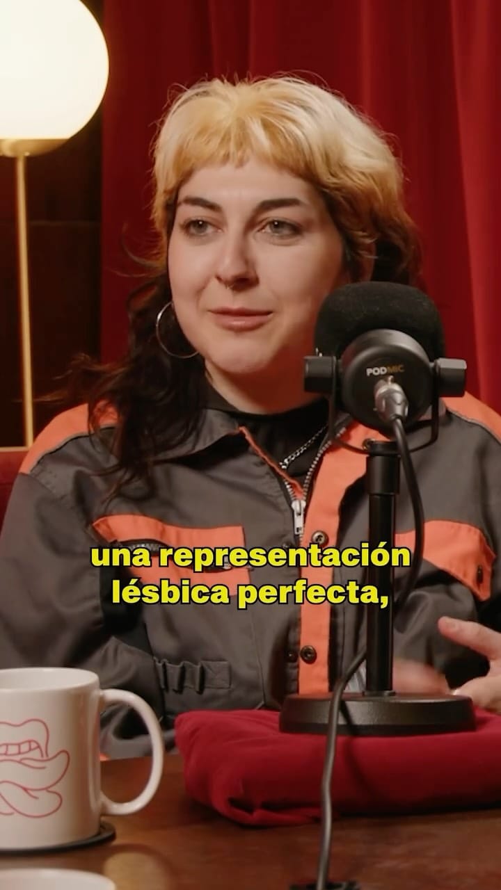 Post 2 by Tábata Cerezo on Instagram (video)