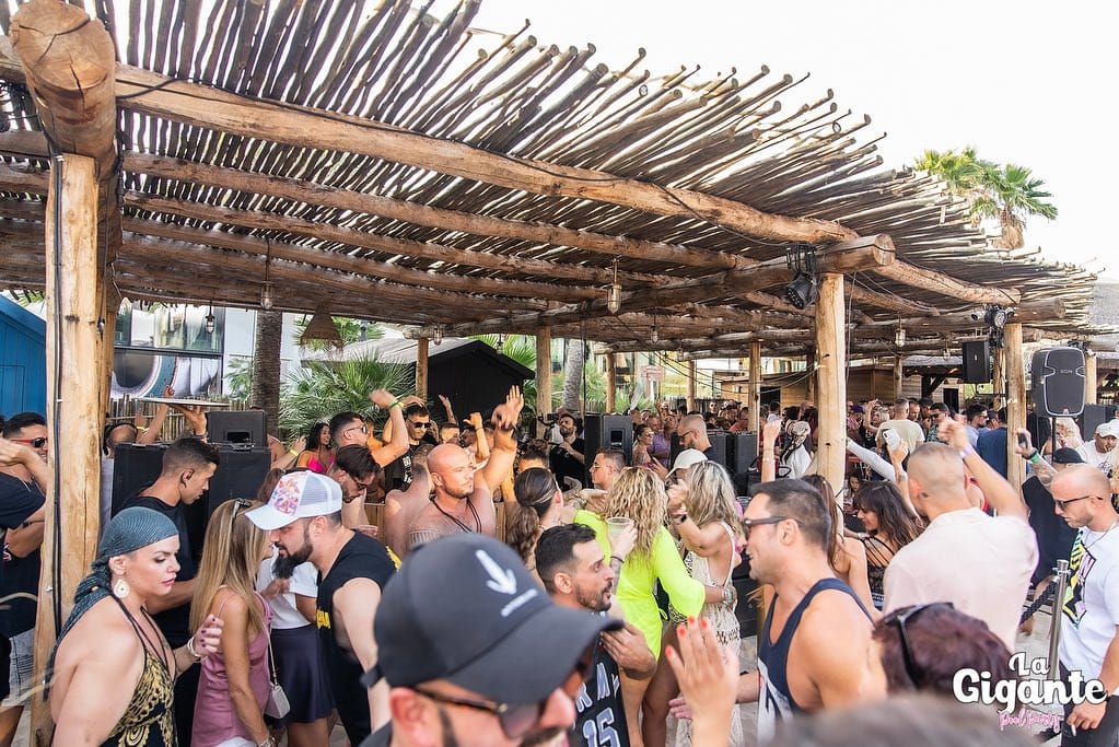 Post 2 by La Gigante Pool Party on Instagram (carousel)