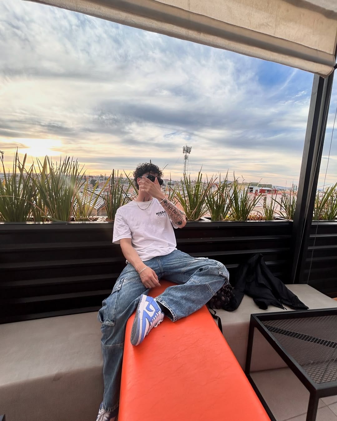 Post 8 by 𝑹𝒊𝒗𝒆𝒓𝒂. on Instagram (carousel)