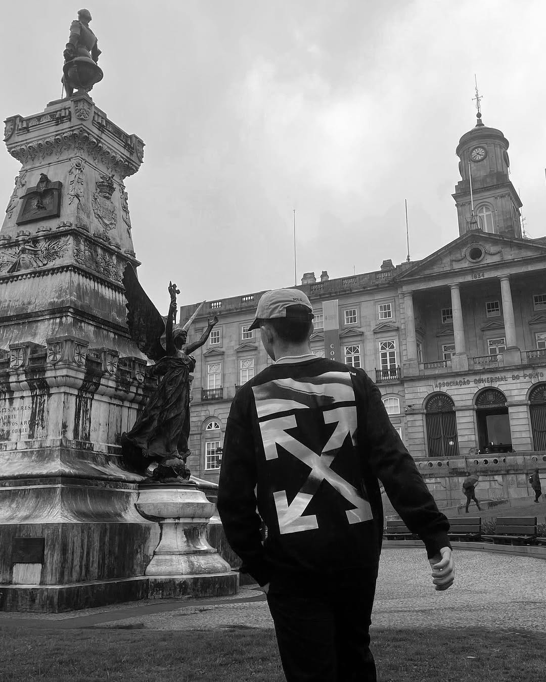 Post 9 by SERGIO R.M on Instagram (carousel)