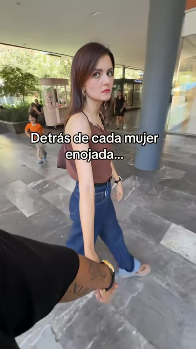 Post 1 by @elnavarreteoficial on Instagram (video)