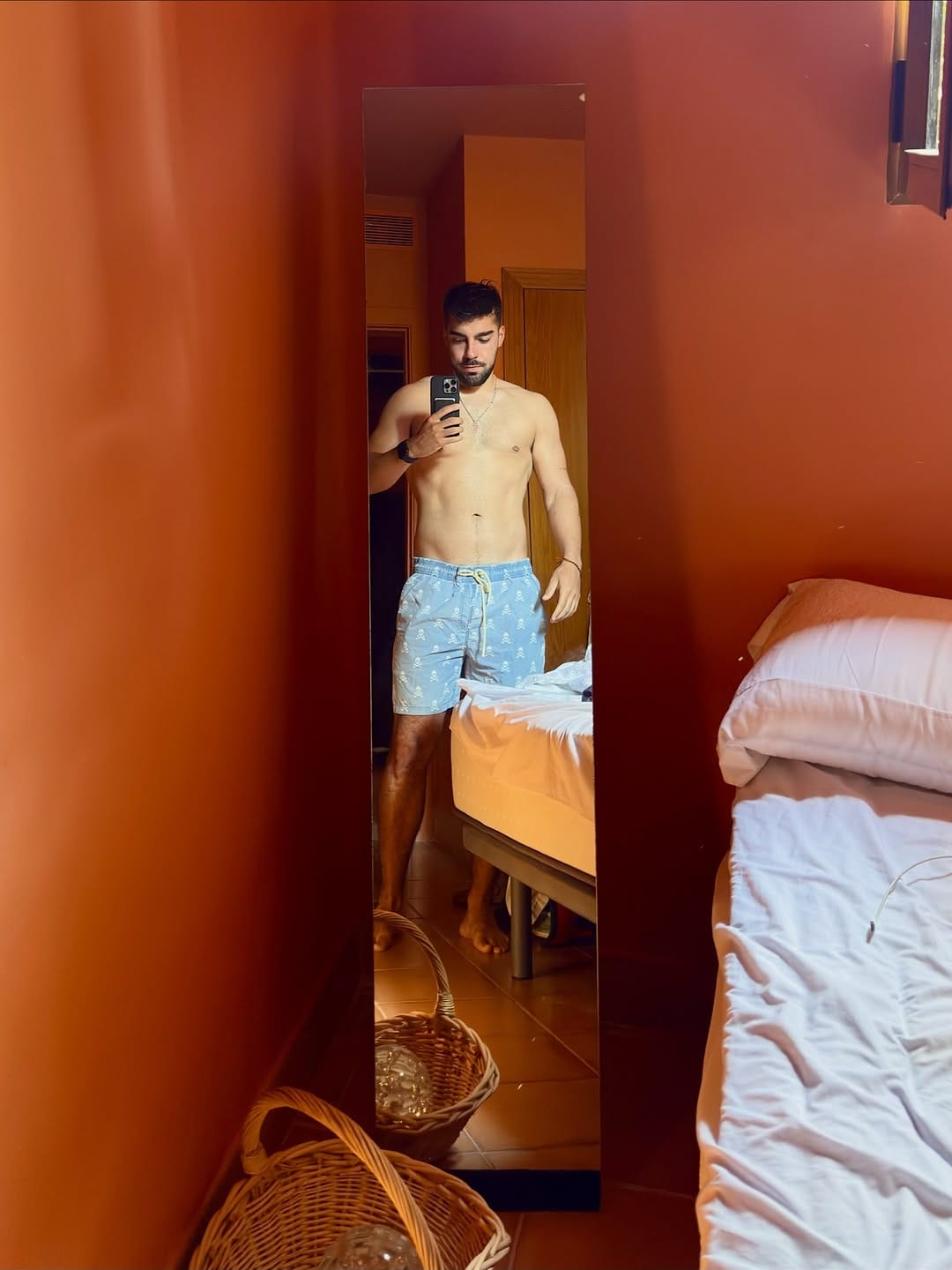 Post 9 by Fran Cuéllar on Instagram (carousel)