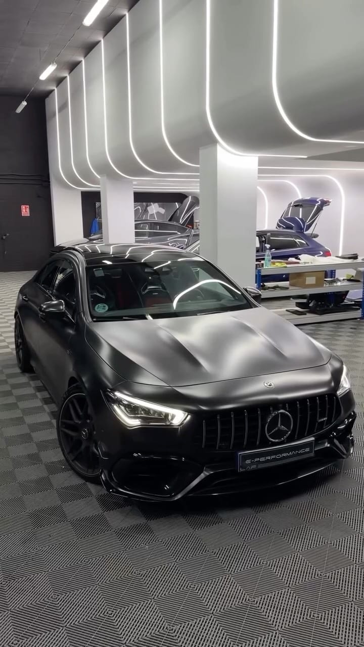 Post 5 by ADAM DE MOUTA on Instagram (video)