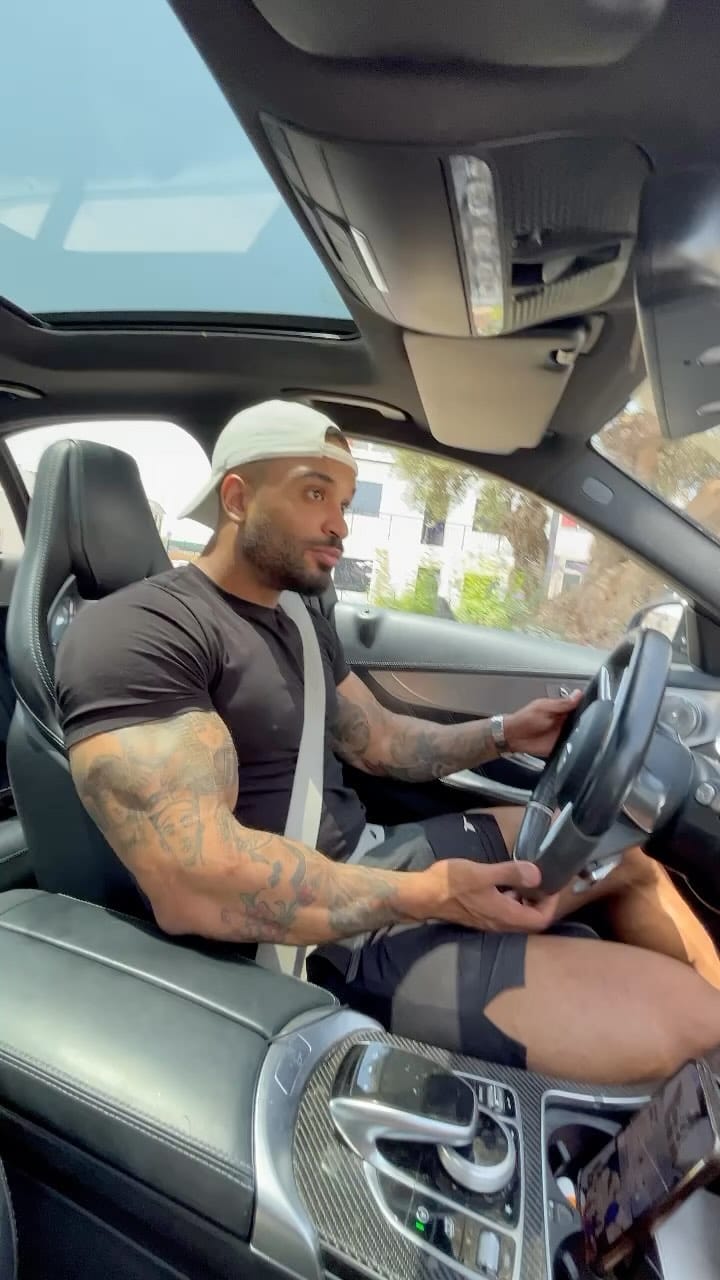 Post 8 by ADAM DE MOUTA on Instagram (video)